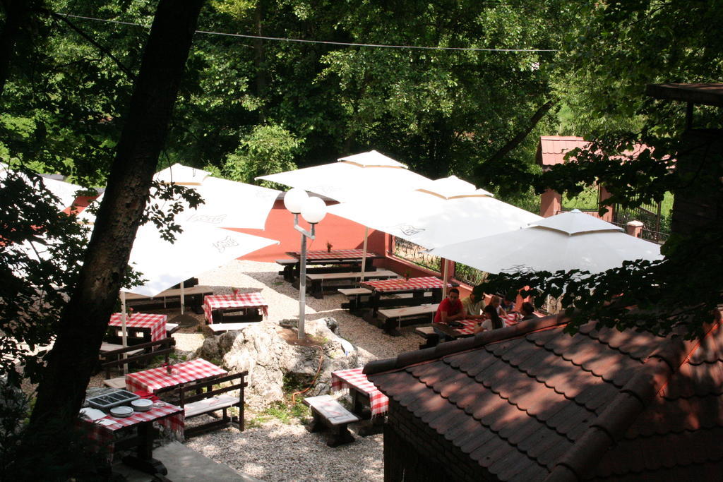 Dom Faletici - Sarajevo Hotel Exterior photo